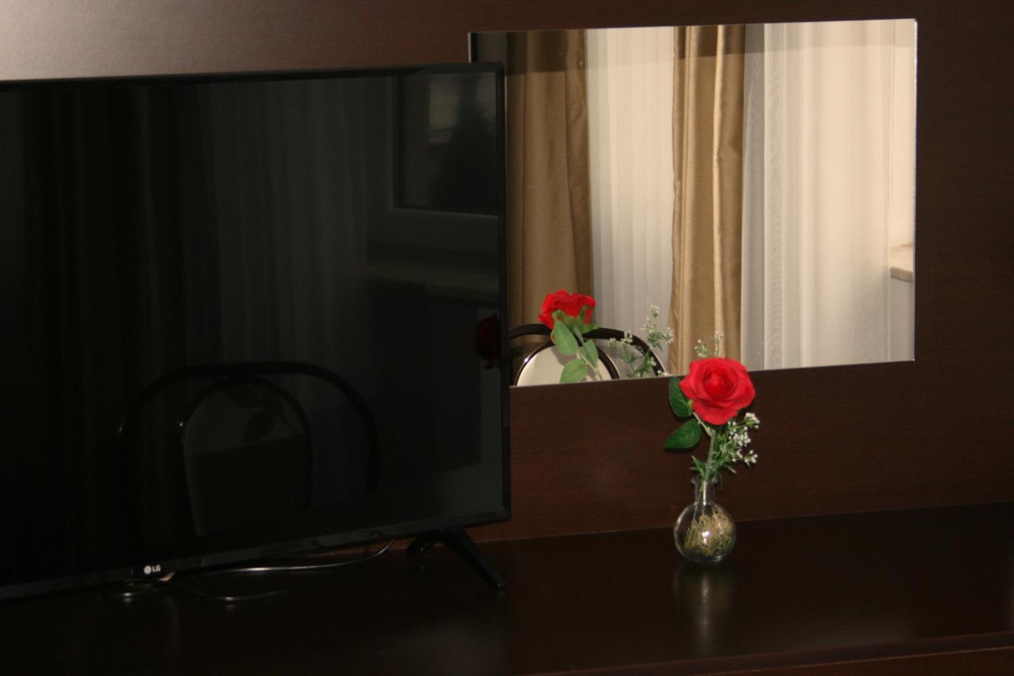 Hotel Junior 2 Krasków Εξωτερικό φωτογραφία