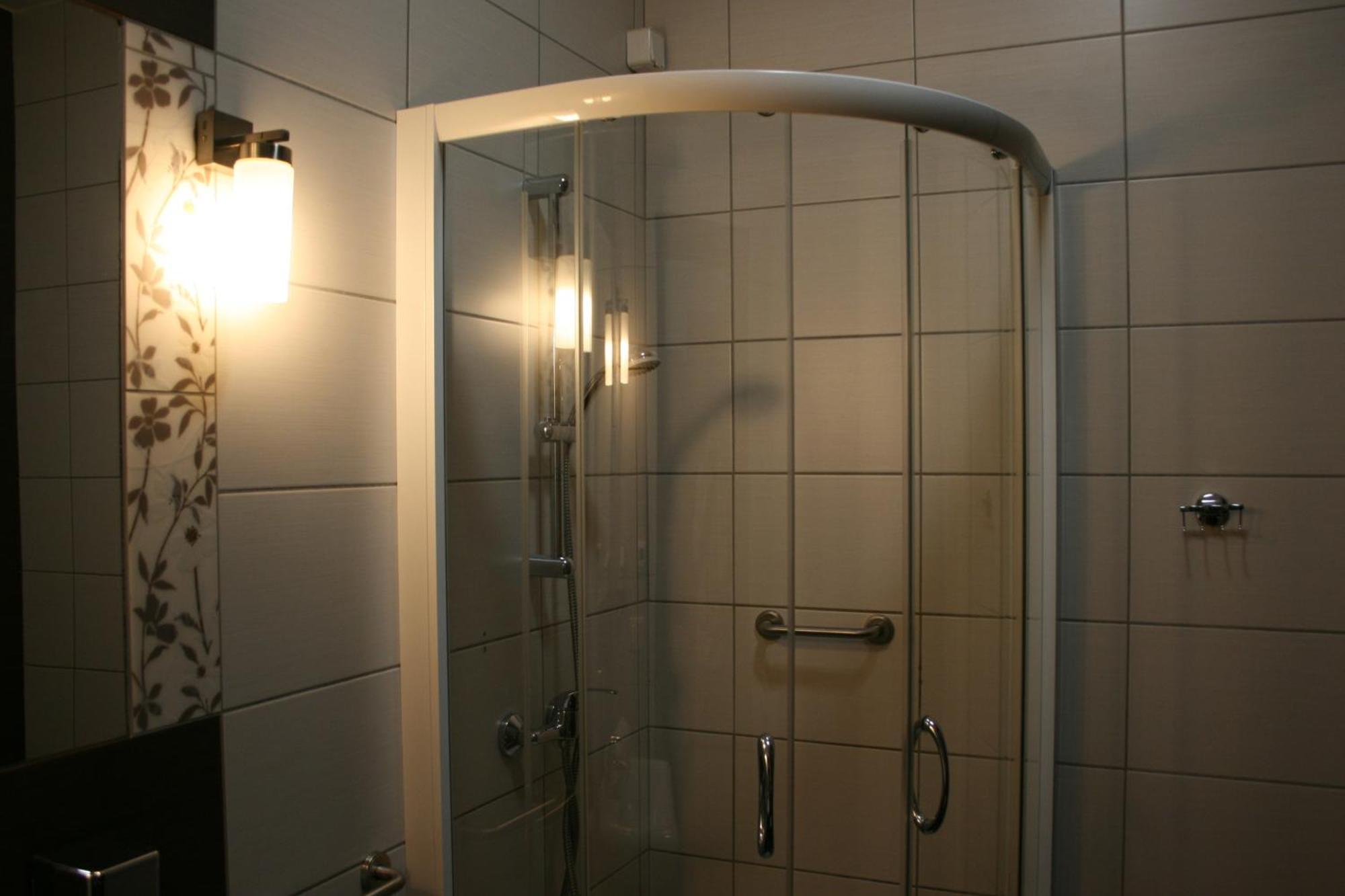 Hotel Junior 2 Krasków Εξωτερικό φωτογραφία