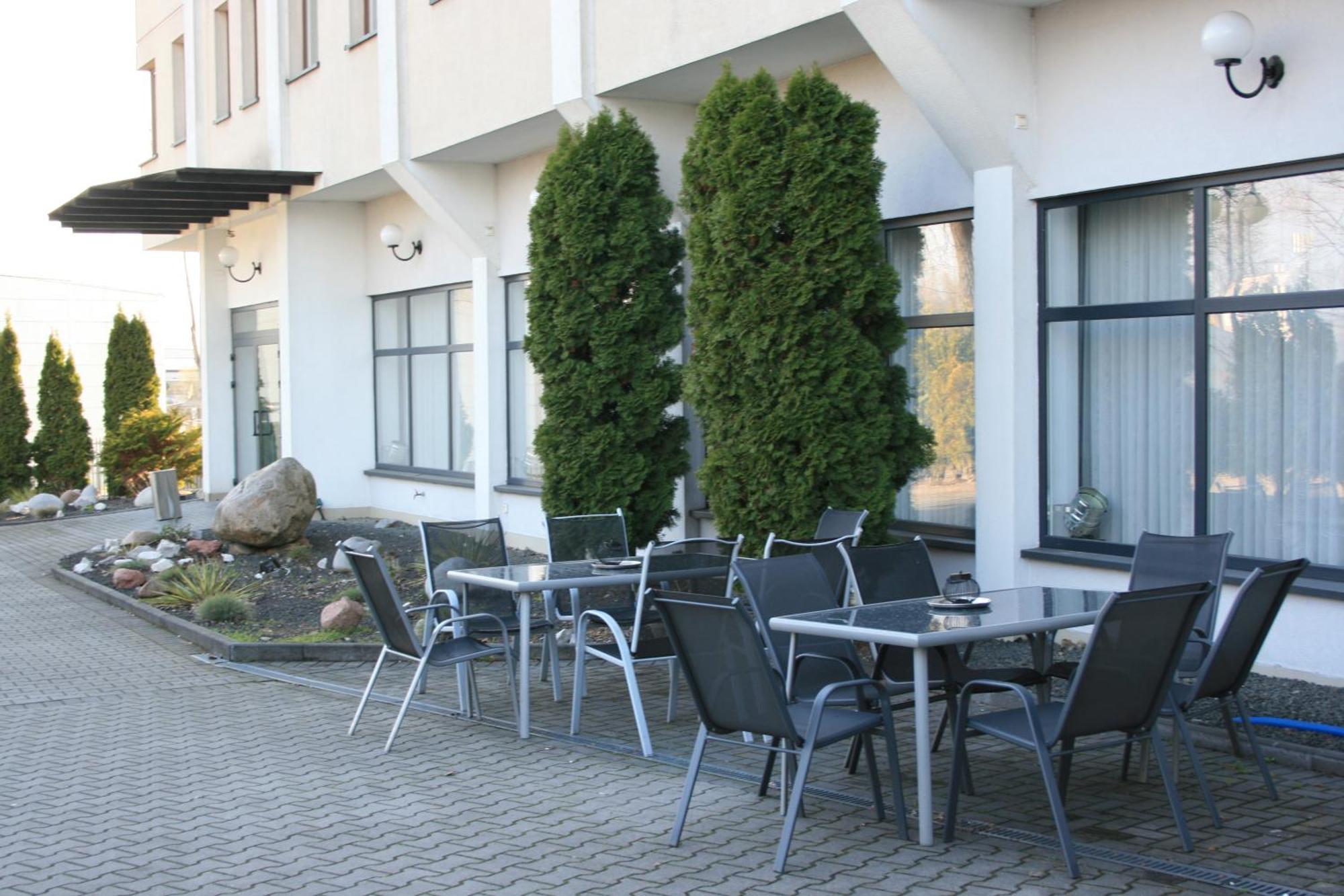Hotel Junior 2 Krasków Εξωτερικό φωτογραφία