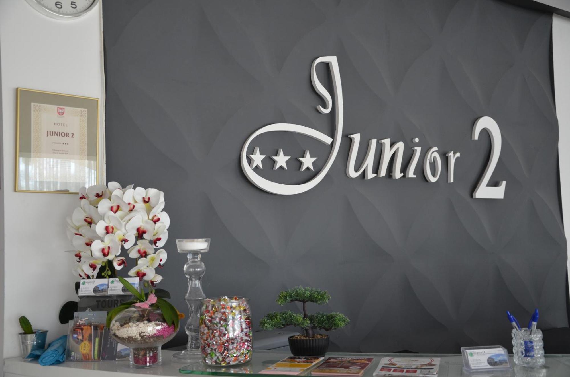 Hotel Junior 2 Krasków Εξωτερικό φωτογραφία